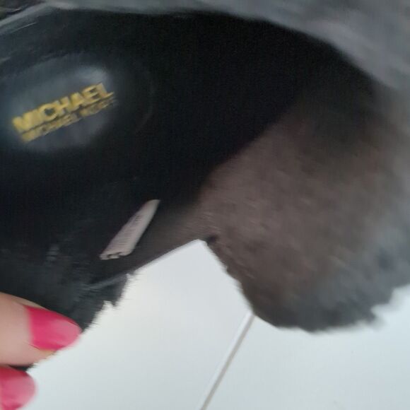 Michael Kors Ashlyn Black Leather Slip-On High Top Sneakers Women's 9.5M - Picture 9 of 9